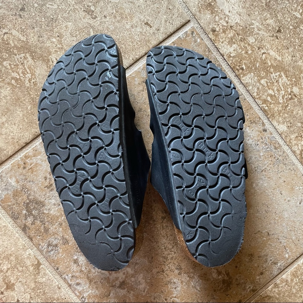 Birkenstock Black Oiled Leather Size 38 Regular - Picture 2 of 4